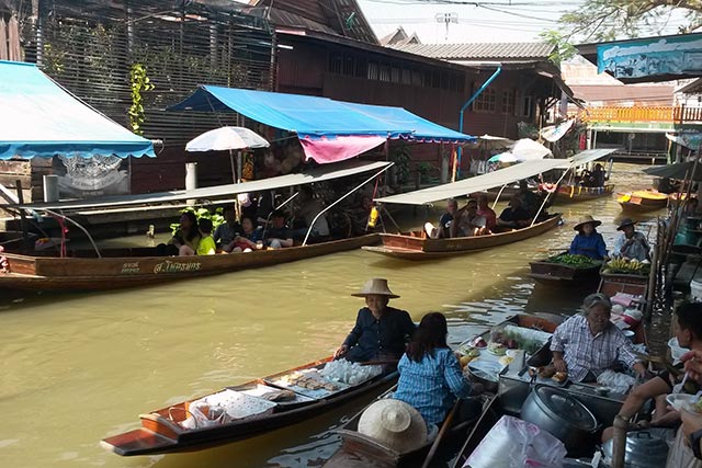 Bangkok Piata Plutitoare