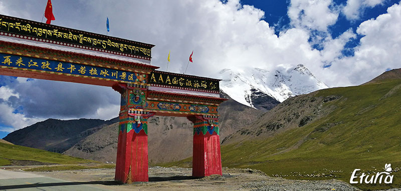 Pasul Karuola in Tibet